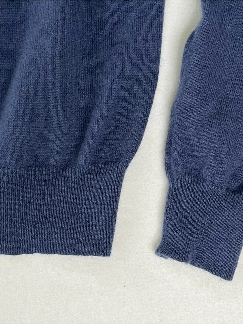POLO Ralph Lauren Vintage Men Navy V-Neck 100% Cashmere Sweater Old Money Luxury